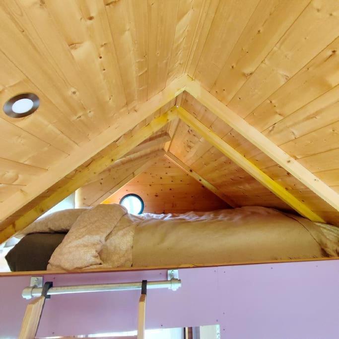 Nuit Insolite En Tiny House Questembert Exterior foto